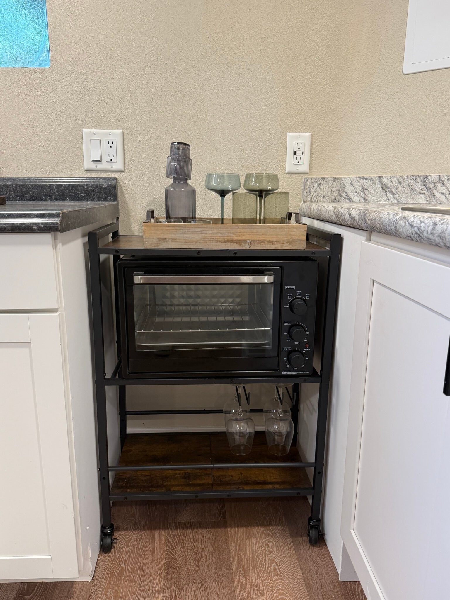 Building Photo - 4004 NW Columbia St