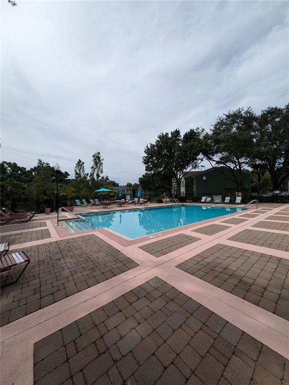 Building Photo - 2077 Dixie Belle Dr