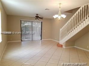 Building Photo - 4277 Vineyard Cir