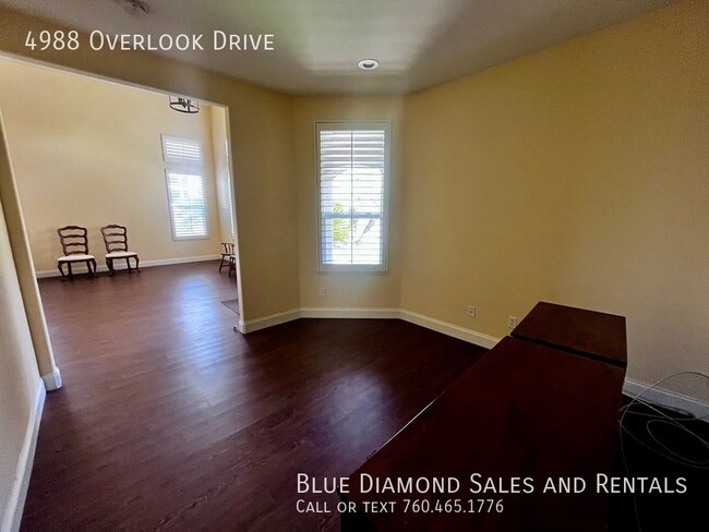 Building Photo - 4988 Overlook Dr