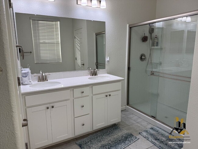 Building Photo - 160 Hermosa Ct