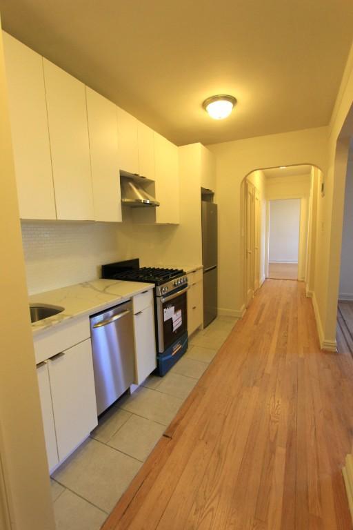 Building Photo - 1 bedroom in ELMHURST NY 11373