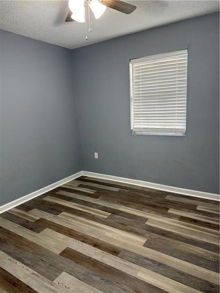 Building Photo - 303 Timber Ridge Dr