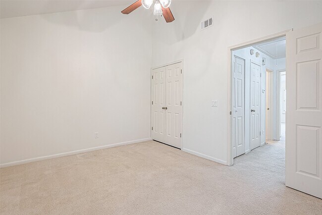 Building Photo - 2930 Grants Lake Blvd