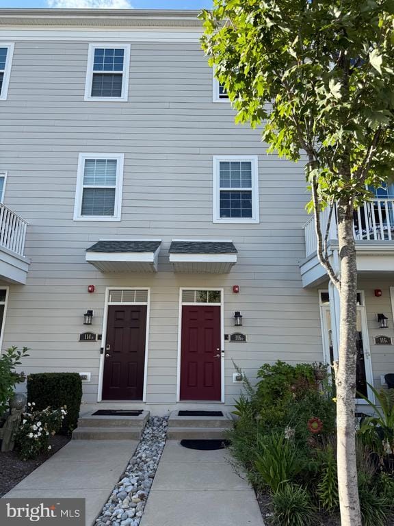 Building Photo - 116B Konefal St