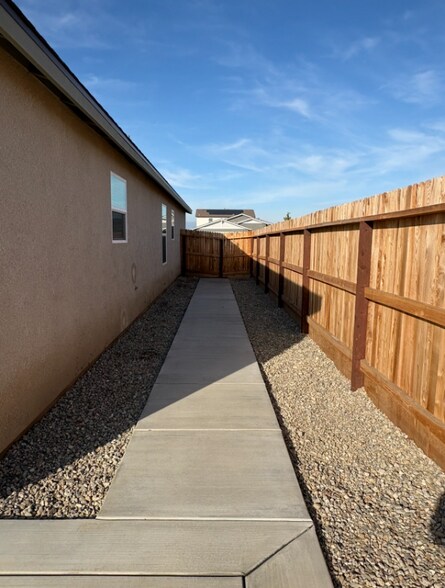 Building Photo - 8801 Scintilla Ave