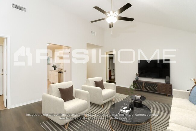 Building Photo - 108 Apache Trail
