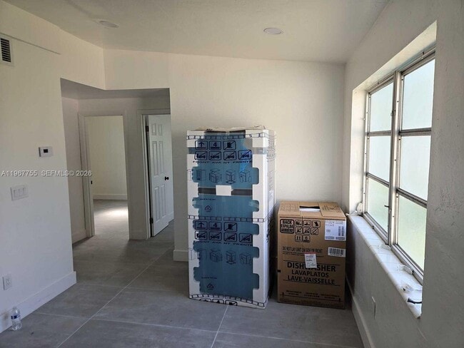 Building Photo - 3001 SW 23rd Terrace