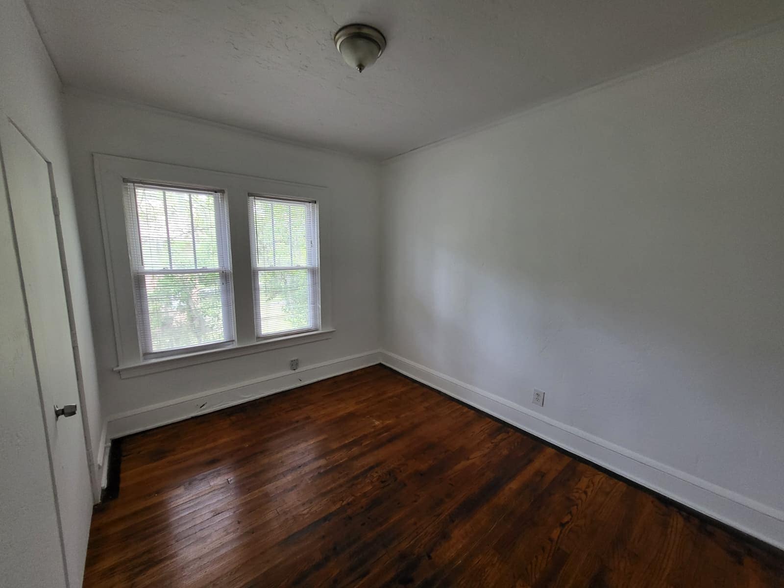 Building Photo - 4548 Notter Ave