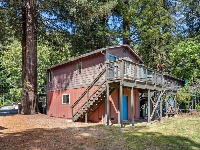 Building Photo - 14975 River Rd