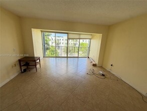 Building Photo - 4242 Deste Ct
