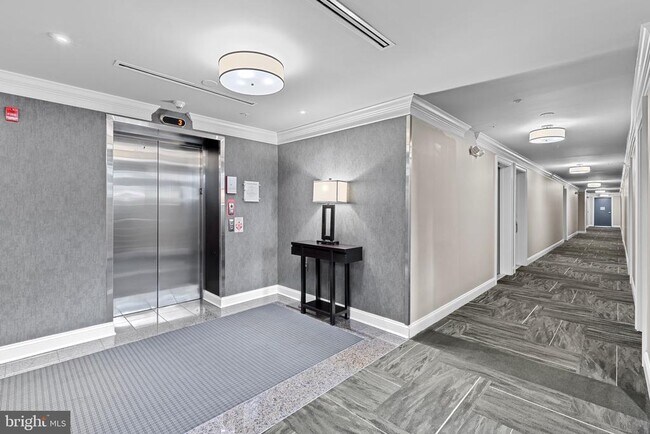 Building Photo - 1210 R St NW