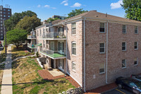 Building Photo - The 31st Street Apartments