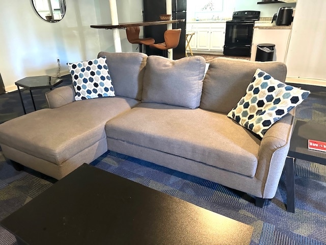 Building Photo - 1305 Stratford Ave