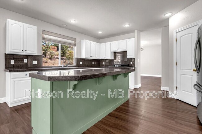 Building Photo - 7117 Heatherwood Dr