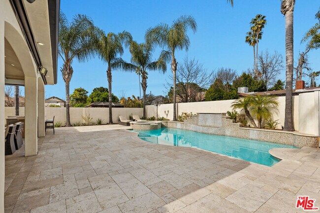 Building Photo - 12419 Erwin St