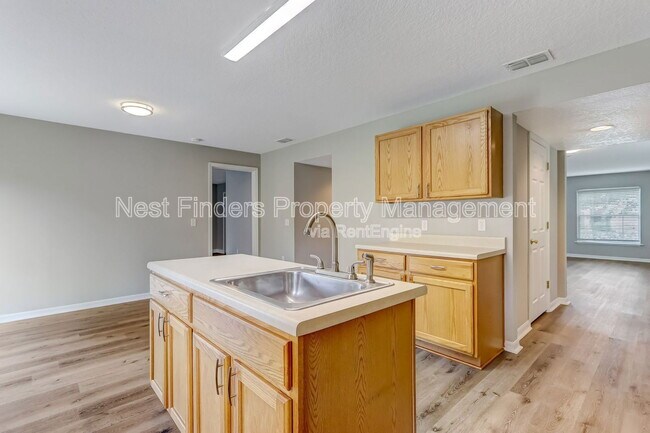 Building Photo - 172 King Arthur Ct