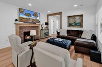 Building Photo - 519 35th Ave N