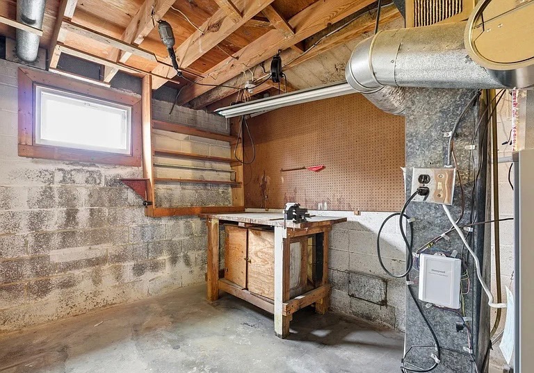 Building Photo - 7201 Loch Raven Rd