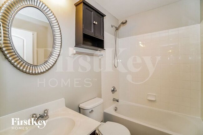 Building Photo - 5577 Eagle River Dr