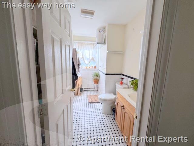 Building Photo - 388 Somerville Ave