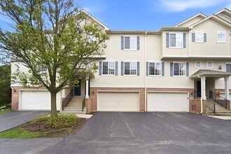 Building Photo - 1854 Fredericksburg Ln