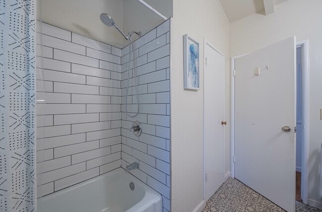 Building Photo - 1303 Chamisal Way