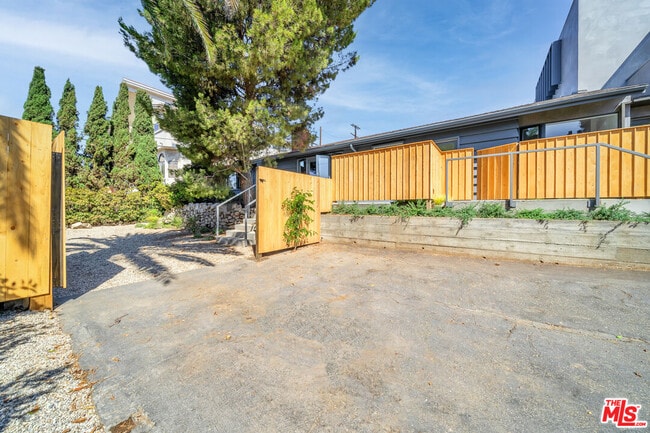 Building Photo - 3436 S Centinela Ave