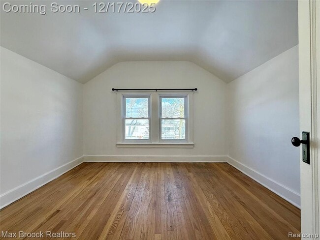 Building Photo - 36 E Bernhard Ave