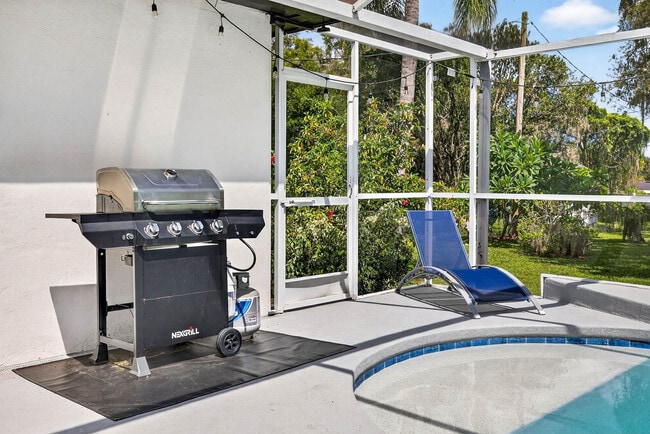 Building Photo - 318 S Burlingame Ave