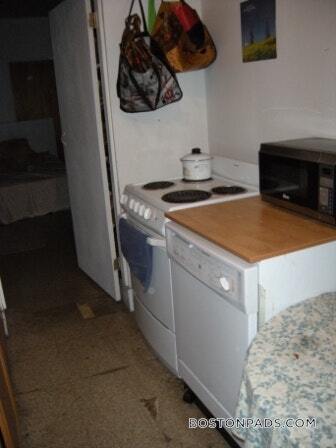 Building Photo - 35 Brookline St