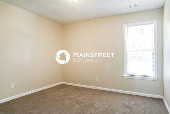 Building Photo - 3 Bedroom Pet-Friendly Home in Clayton, NC with Main Street Renewal