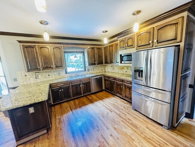 Building Photo - 2640 Preston Ridge Ln