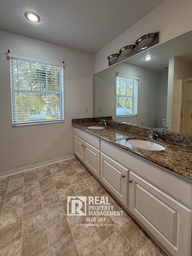Building Photo - 9016 Shallowford Ln
