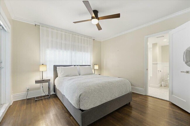 Building Photo - 459 NE 15th Ave