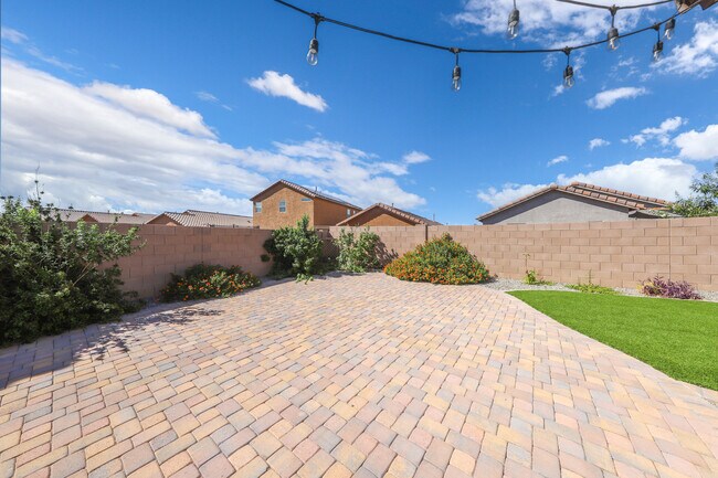 Building Photo - 4466 S Sunrise Bluff Way