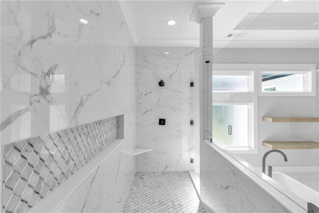 Building Photo - 3671 Hamilton Mill Rd