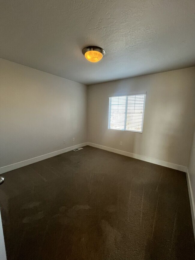Building Photo - 2241 W 450 S