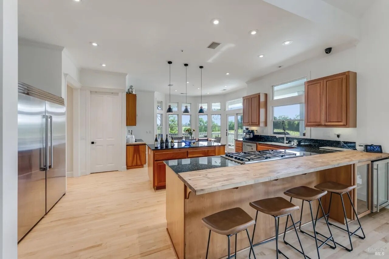 updated kitchen - 150 Old Vine Ln