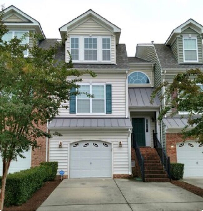 Primary Photo - 4525 Leamore Square Rd