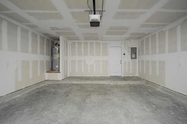 Building Photo - 602 Hollyhock Dr