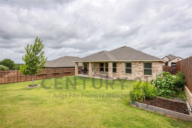 Building Photo - 1825 Agarito Dr