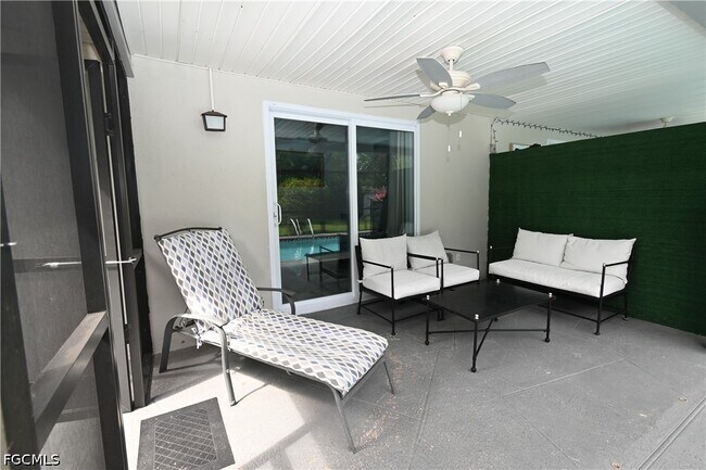 Building Photo - 206 Cape Coral Pkwy W
