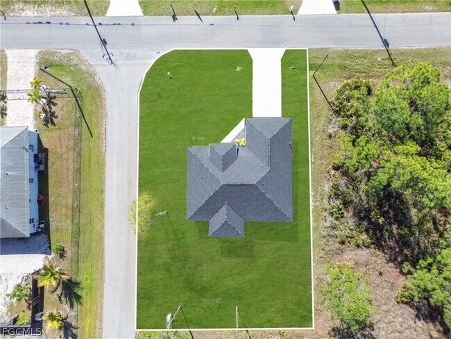 Building Photo - 2700 42nd St W