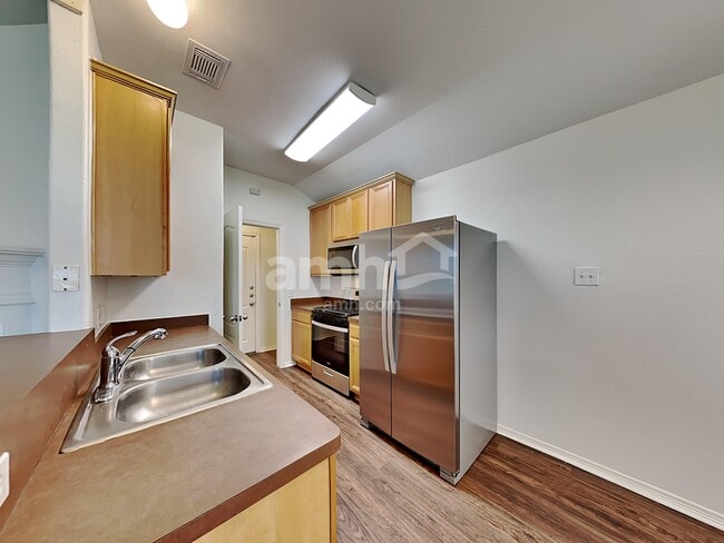 Building Photo - 202 Splintered Arrow Dr