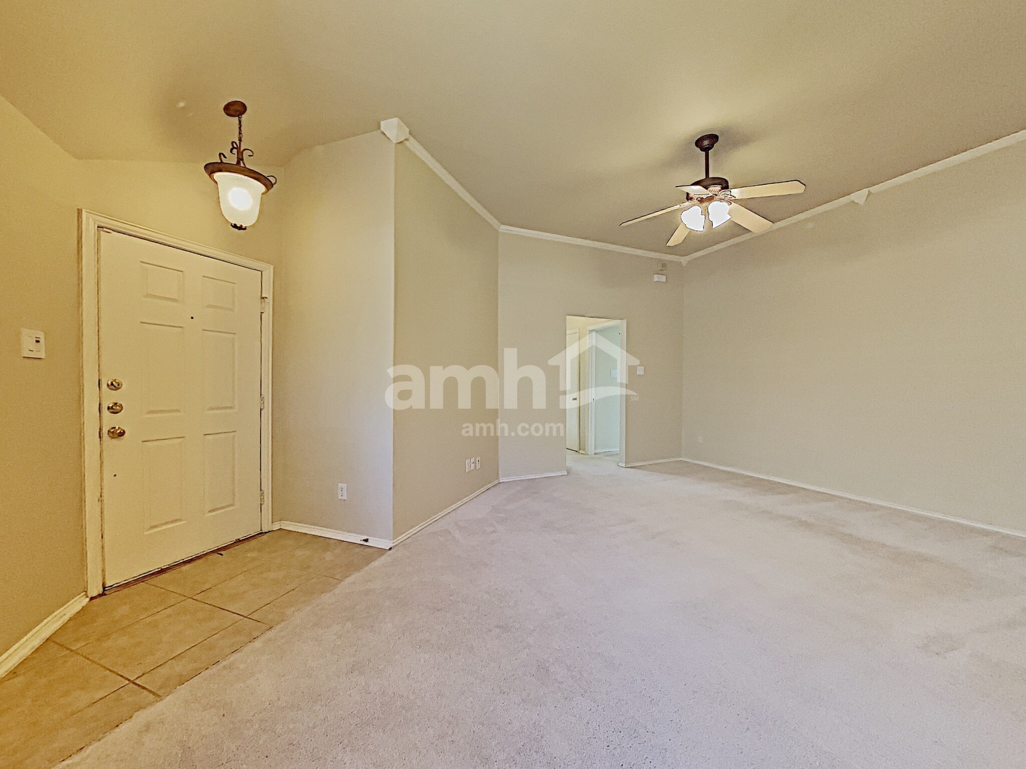 Building Photo - 1637 Myrtle Dr