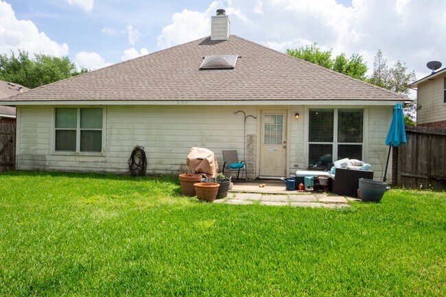 Building Photo - 2834 Falcon Knoll Ln