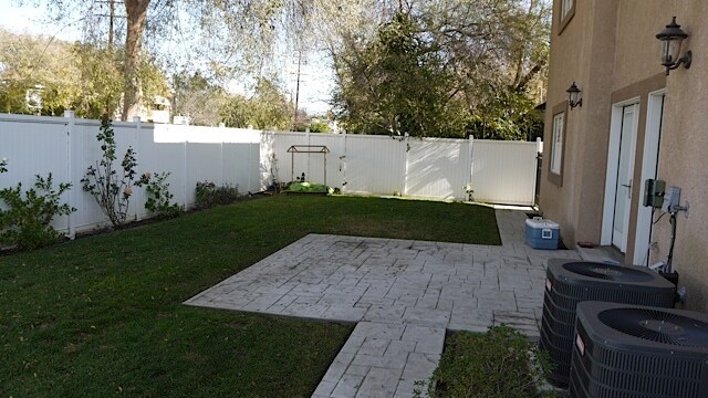 Building Photo - 5560 Buffalo Ave