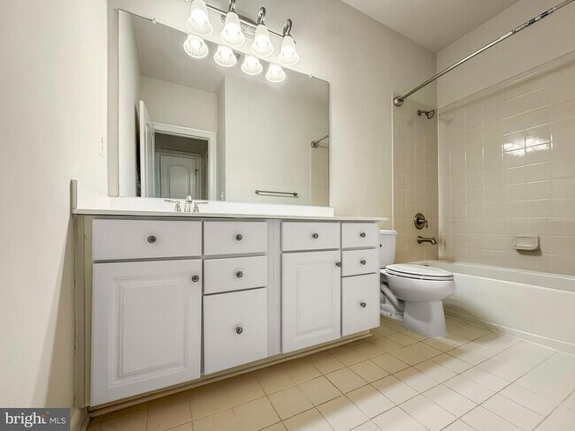 Building Photo - 42365 Pine Forest Dr