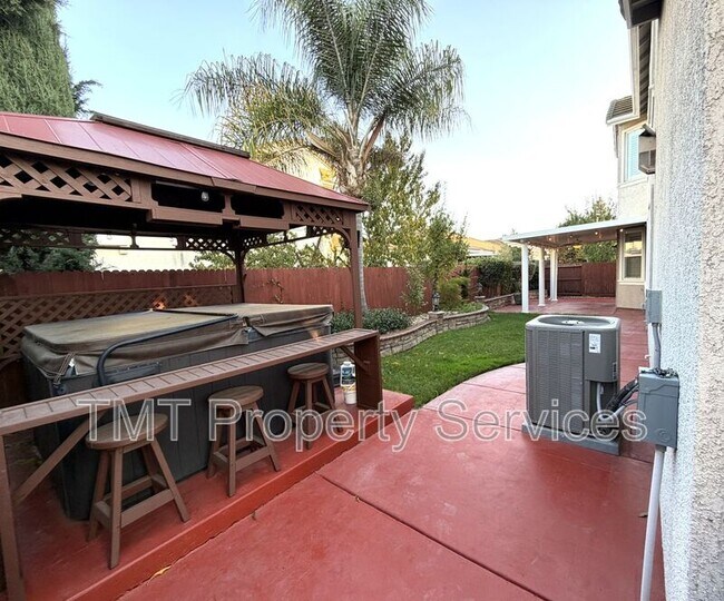 Building Photo - 6832 Salvaterra Cir